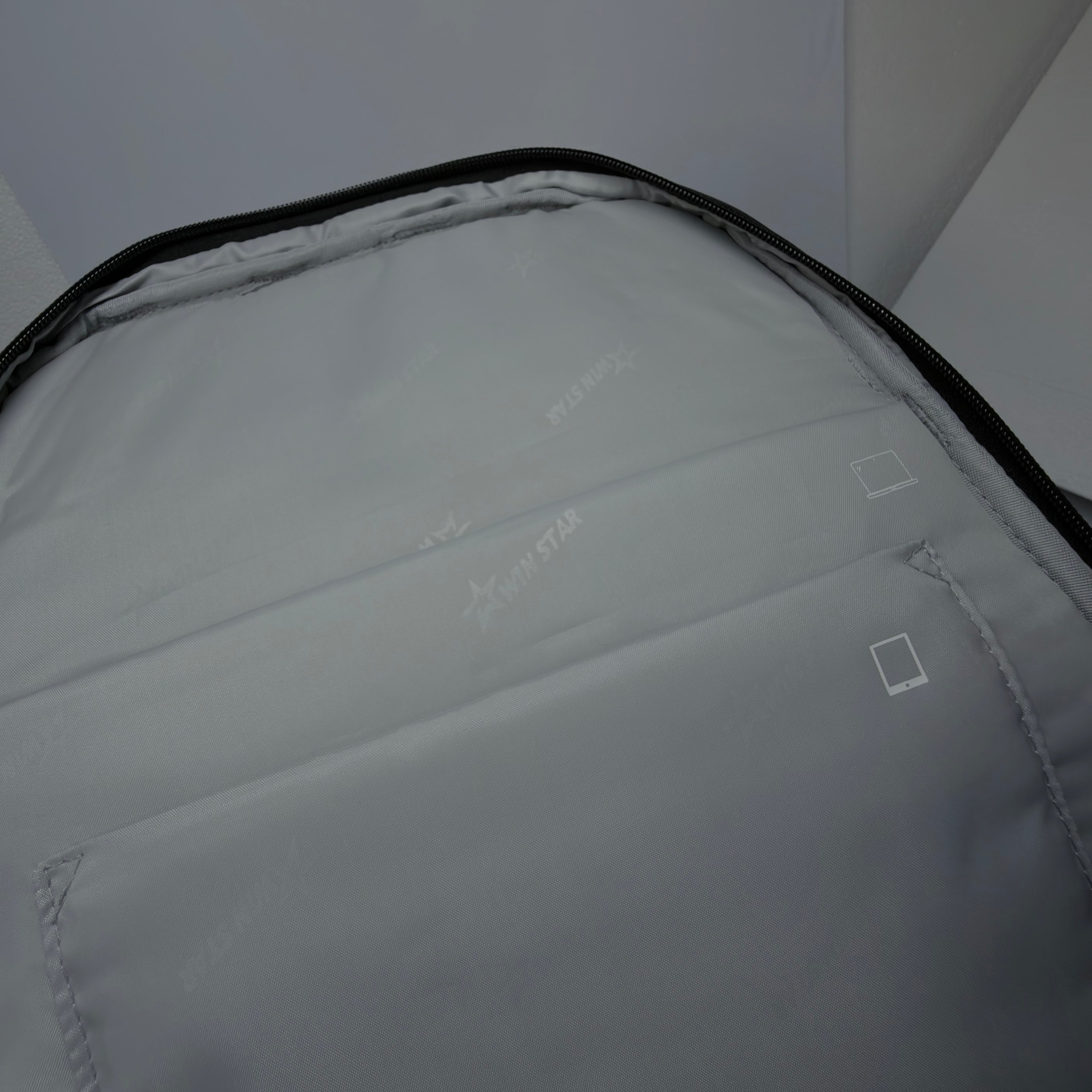 Mochila Ejecutiva Urbana WINSTAR SN78080